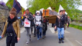 Manifestation à Lannion contre la loi el Khomri modifiant le code du travail - La Déviation