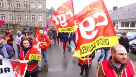 Manifestation pour la défense de l'hôpital psychiatrique de Bégard - La Déviation