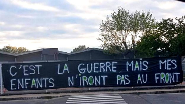200506 - C'est la guerre mais mes enfants n'iront pas au front - La Déviation